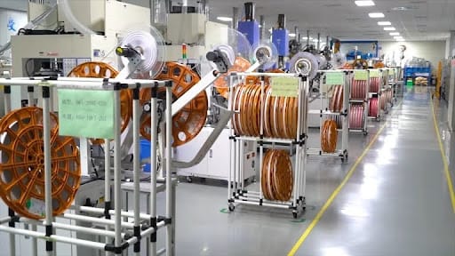 Trunk Cable Manufacturer: Discover Reliable MPO Trunk Cables for Modern Communication Networks